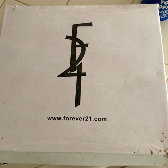 Taupe Boots by Forever 21 Size 10 - Picture 11 of 11